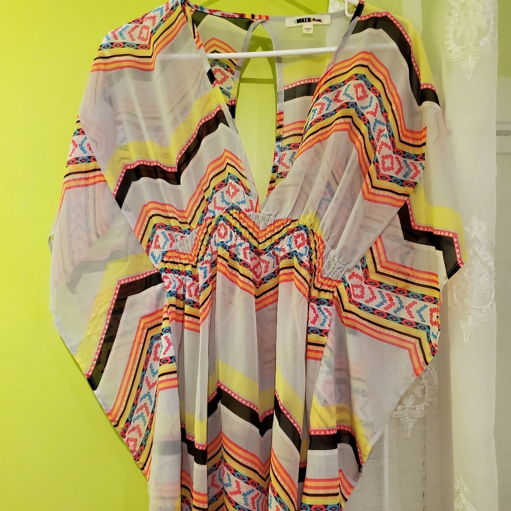 Beach coverup like new size small